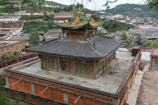 塔尔寺寺庙