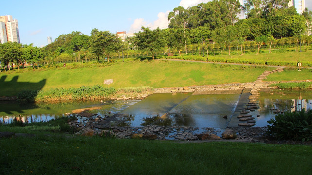 深圳水库排洪河