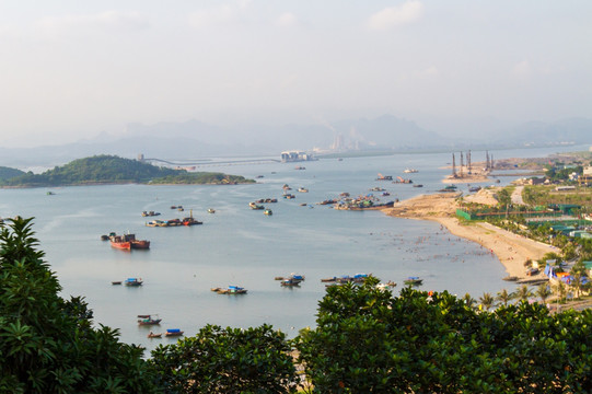 越南下龙湾港口