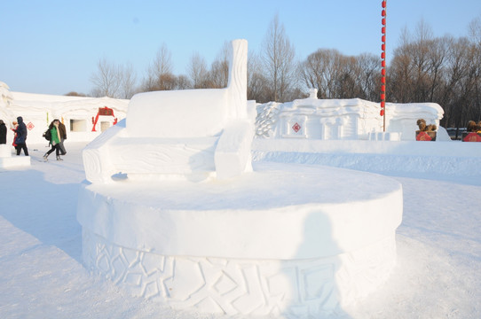 雪雕 碾子