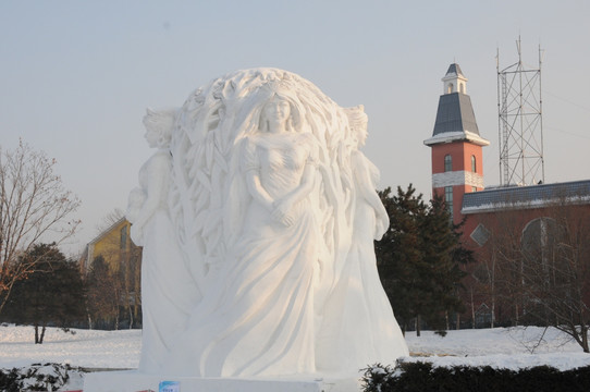 雪雕 森林女神