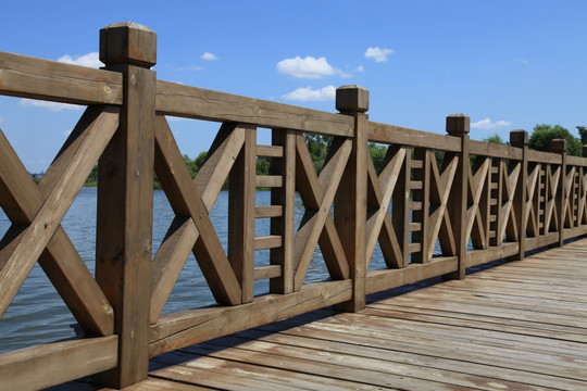木桥栏杆