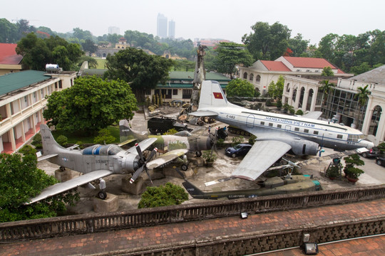 越南军事博物馆 飞机残骸
