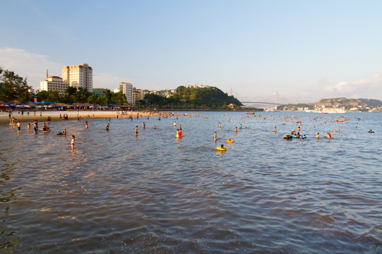 越南下龙湾海滨风光