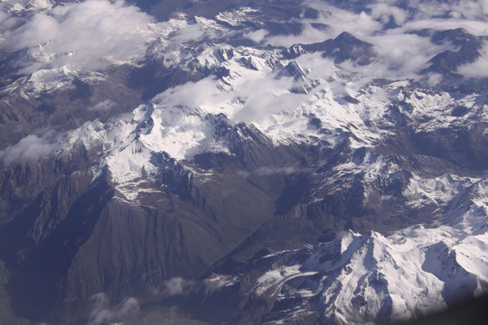 航拍山峰