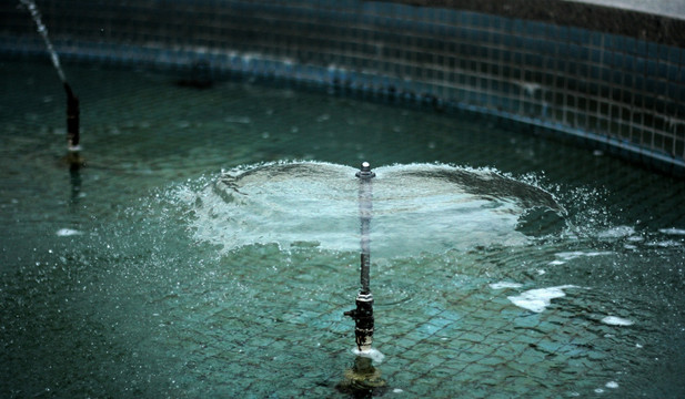 水 喷泉