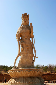 内蒙古赤峰市 观音巨型雕塑