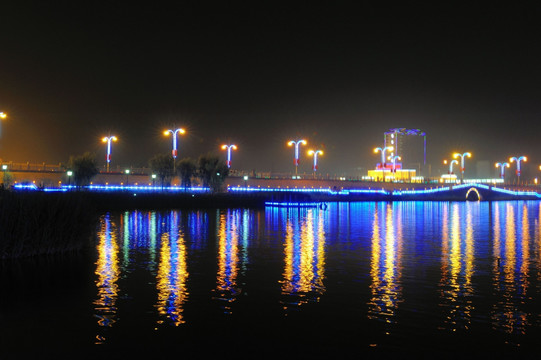 喀什东湖夜景