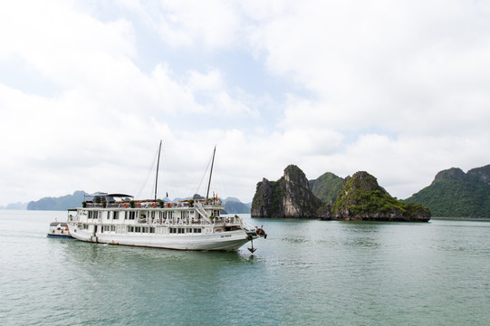 越南下龙湾 海上桂林 游船