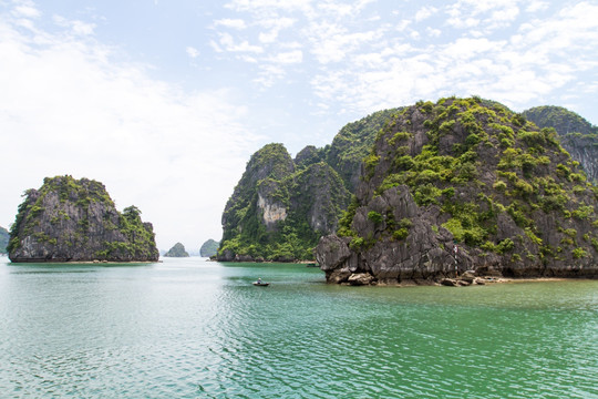 越南下龙湾 海上桂林风光