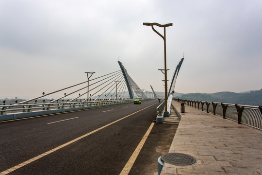 泸州茜草长江大桥