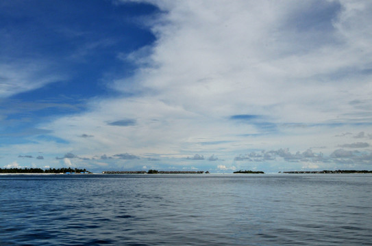 马尔代夫的海岸线