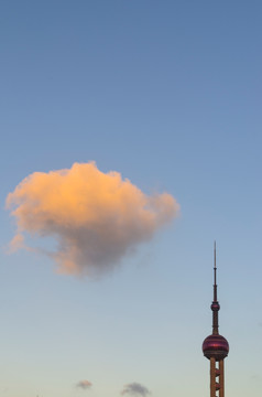 上海天空云东方明珠