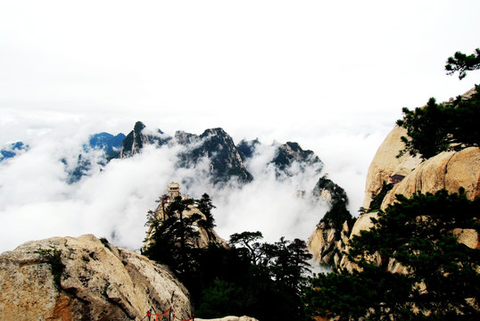 华山三公山 三凤山