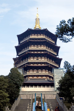 雷峰塔电梯