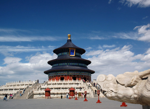 北京天坛祈年殿和龙出水