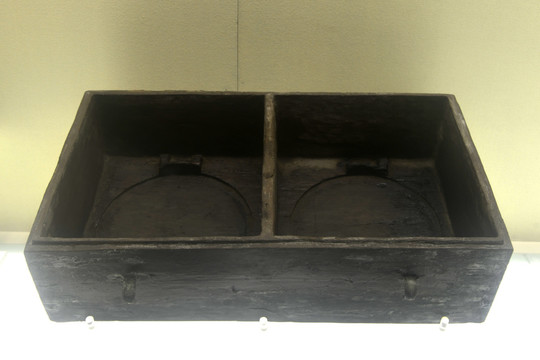 素漆木食具箱