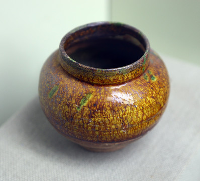 唐代瓷罐