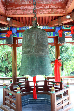 南山寺铜钟