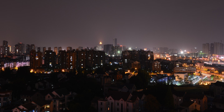 城镇的夜景