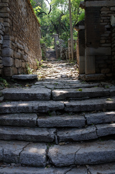 井塘古村石板路