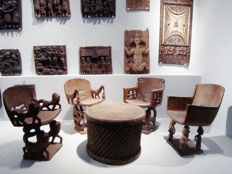 非洲酋长桌椅