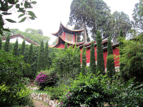 曹溪寺        安宁曹溪