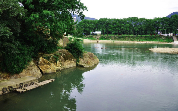 宁波奉化溪口剡溪河
