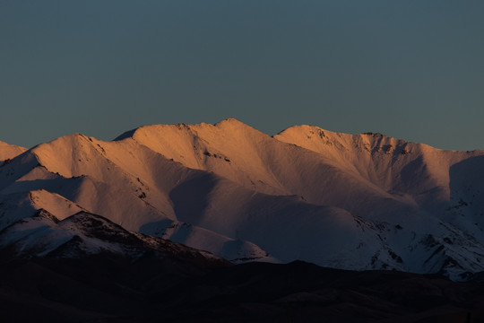 雪山夕照