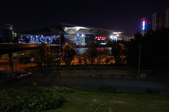 宝安体育馆夜景