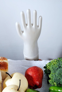手指模型与水果
