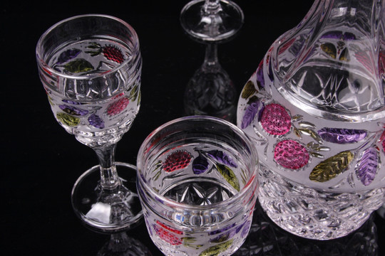 水晶酒杯