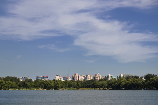 湖景房