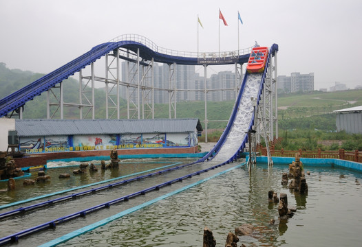 飞舟冲浪