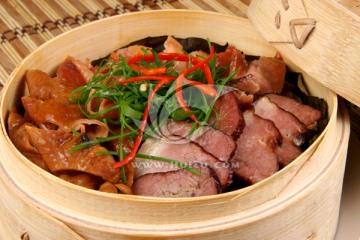 腊味三煲  腊味三宝