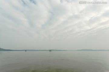 鱼鳞云