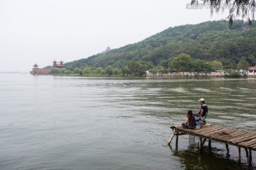 武汉东湖钓鱼