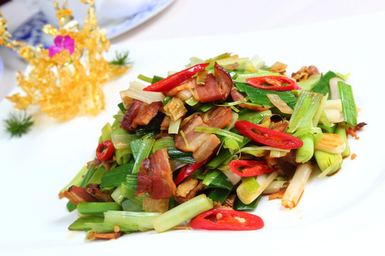 蒜苗炒腊肉