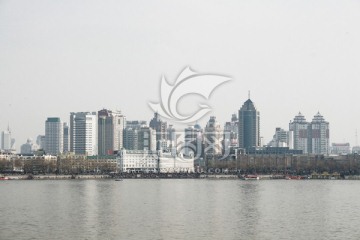 江边城市风景