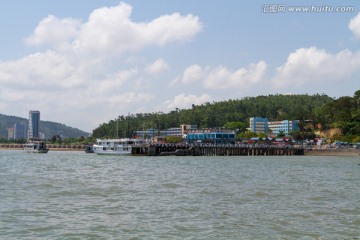 越南下龙湾 旅游码头全景