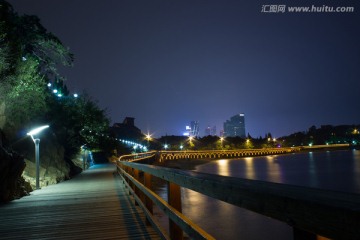 青岛滨海步行到 夜景