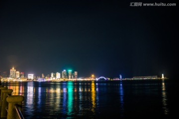 青岛大剧院 情人坝灯塔 夜景