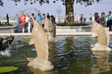 石雕鱼 喷泉
