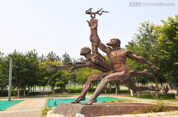 北京奥林匹克公园圣火接力雕塑