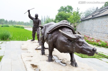 北京北坞郊野公园农耕雕塑