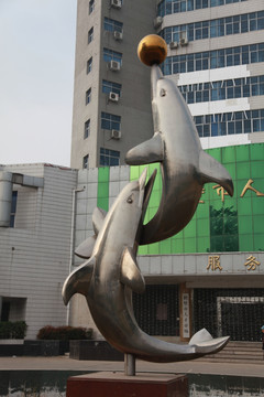 海豚不锈钢雕塑