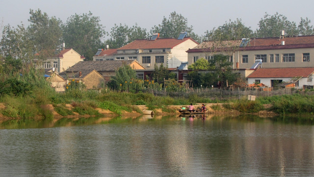 山村早晨 洗衣塘景色