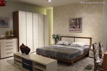 现代卧室家具