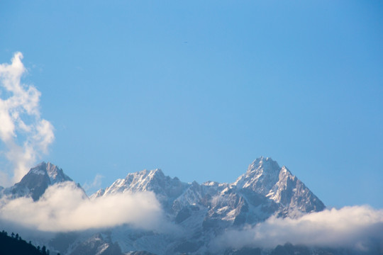 贡嘎山