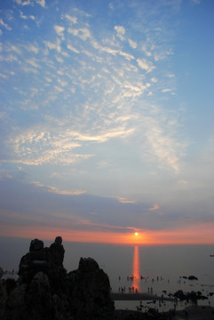 鸽子窝公园日出 赶海拾贝 天空